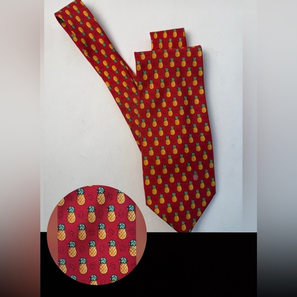 Burberry Men’s Red Neck Tie With Pineapples 🍍 - Picture 1 of 12